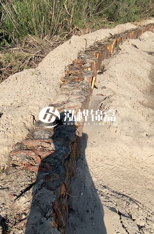 江蘇松木樁源頭廠家泓樺錦嘉-松木樁4米直徑8-10的價(jià)格?