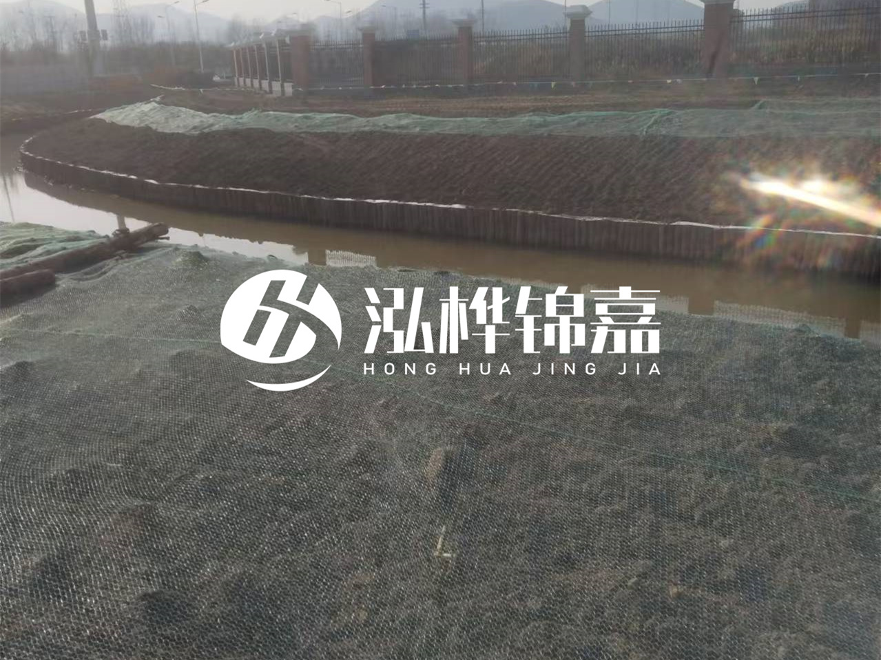 河道木樁打不下去怎么辦?河道打樁木能在水里使用多少年?